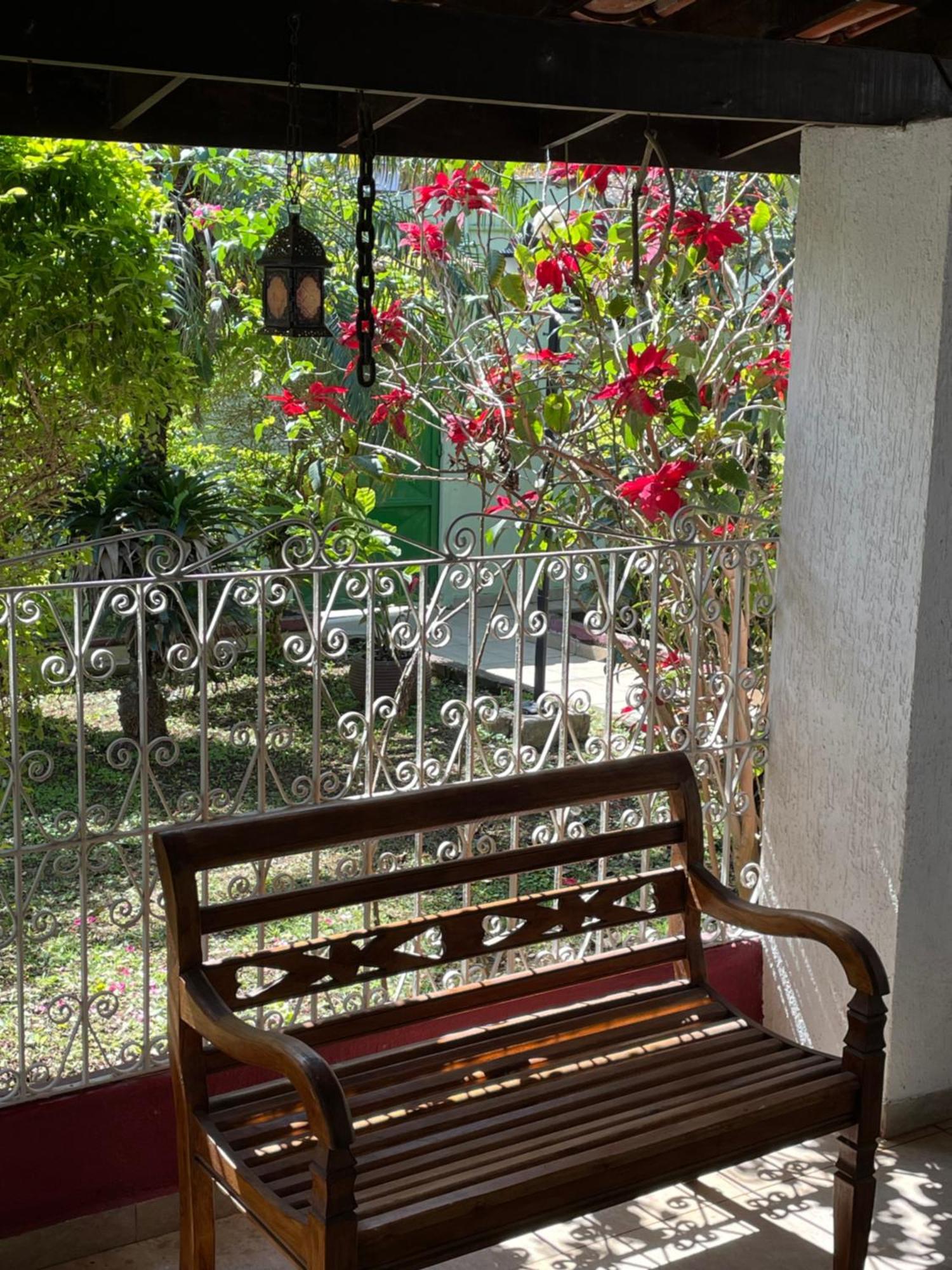 Villa Di Verona Charm Hotel Guaruja Exterior photo